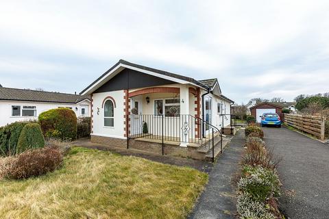 2 bedroom property for sale, 4 Rowan Brae, Springwood Village, Kelso TD5 8LW