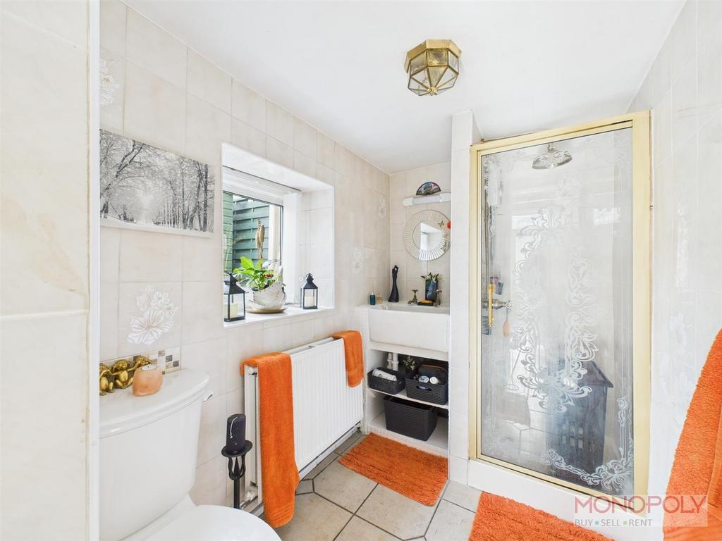 Downstairs shower room
