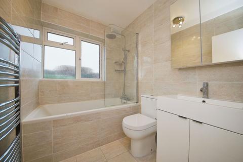 Flat 13, Thatcham Court High Road, London, N20 9QU