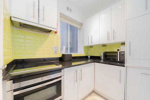 2 bedroom flat to rent, Tedworth Square, London SW3