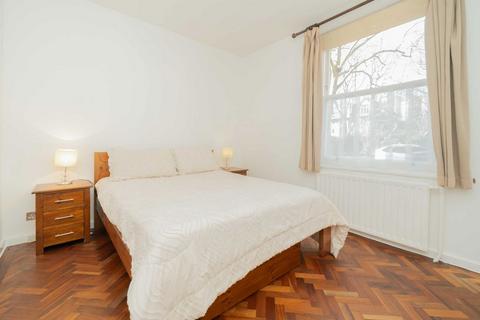 2 bedroom flat to rent, Tedworth Square, London SW3