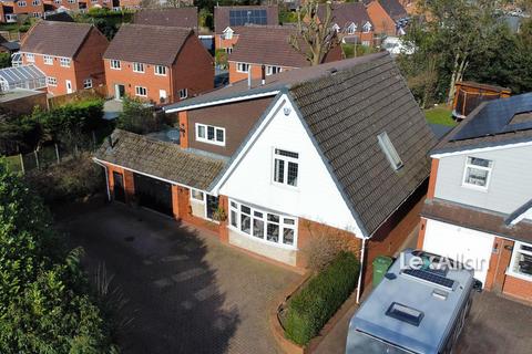 4 bedroom detached house for sale, Chingford Close, Stourbridge