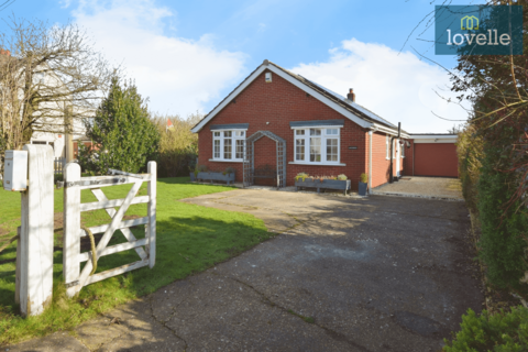 3 bedroom bungalow for sale, South Street, Scamblesby LN11