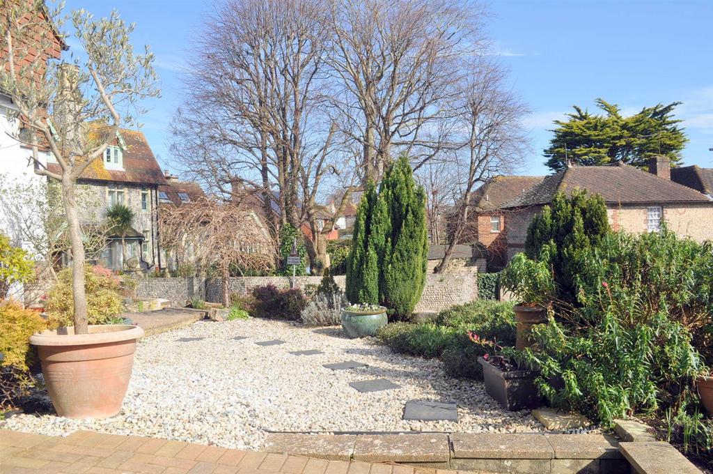 Corner Plot Gardens