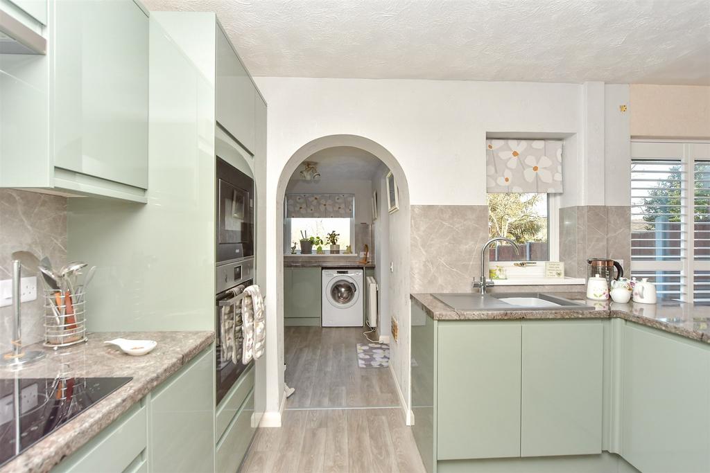 Kitchen/Dining Area