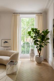 undefined, Connaught Square, London, W2