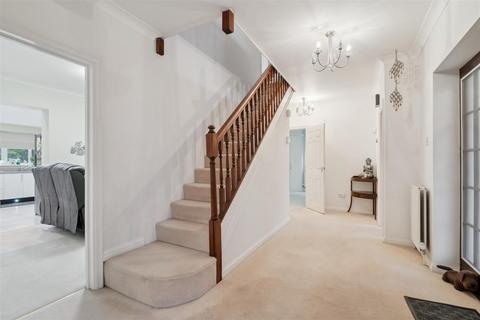 6 bedroom detached house for sale, Tudor Gardens, Stony Stratford, Milton Keynes