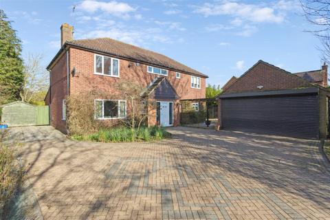 6 bedroom detached house for sale, Tudor Gardens, Stony Stratford, Milton Keynes