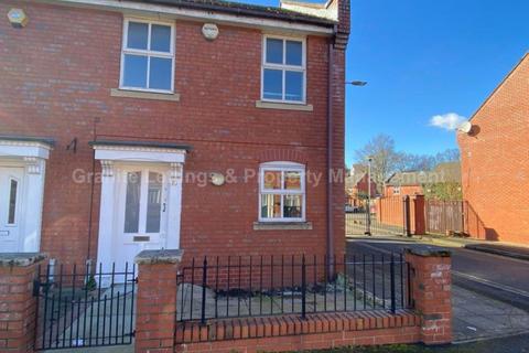 3 bedroom end of terrace house for sale, Heron Street, Hulme, Manchester, M15 5PR