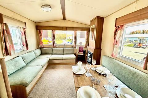 2 bedroom static caravan for sale, Sand le Mere Holiday Park