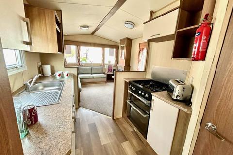 2 bedroom static caravan for sale, Sand le Mere Holiday Park