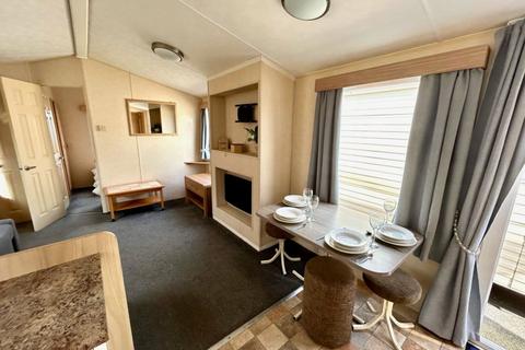 2 bedroom static caravan for sale, Sand le Mere Holiday Park