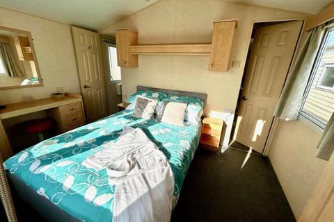 2 bedroom static caravan for sale, Sand le Mere Holiday Park