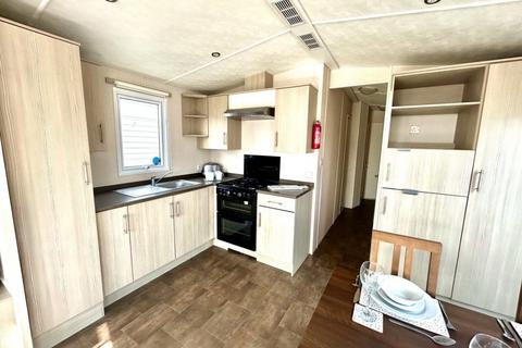 3 bedroom static caravan for sale, Sand le Mere Holiday Park