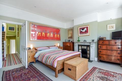 4 bedroom house to rent, Holmewood Road Brixton SW2