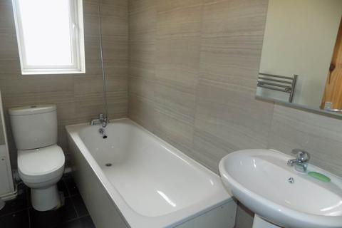 1 bedroom flat to rent, Dehavilland Close, Northolt, Middlesex