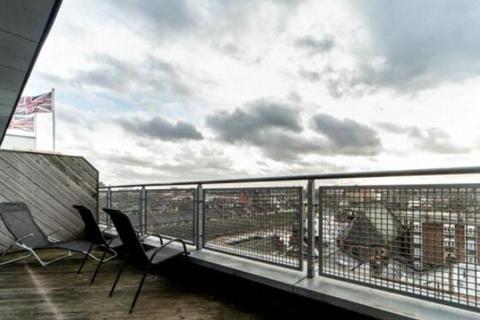 2 bedroom apartment for sale, The Drapery, London N7