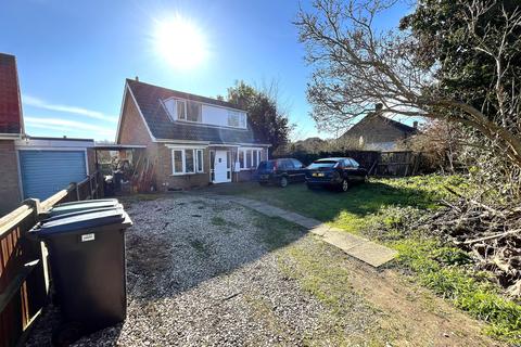 3 bedroom detached bungalow to rent, Nursery Lane, Costessey NR8