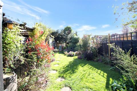 58 Duncroft, Plumstead, London, SE18 2JA
