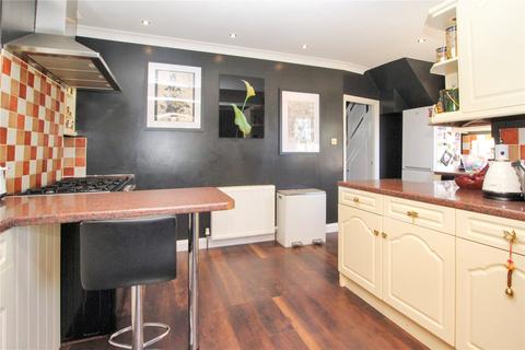 58 Duncroft, Plumstead, London, SE18 2JA