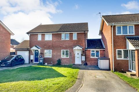 3 bedroom semi-detached house for sale, Calshot Place, Calcot , Reading, RG31