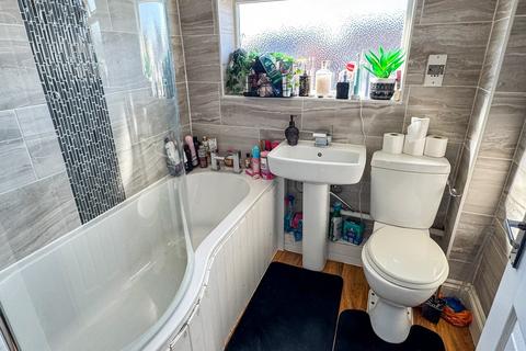 5 Calshot Place, Calcot, Reading, RG31 7DA