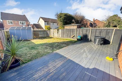 5 Calshot Place, Calcot, Reading, RG31 7DA