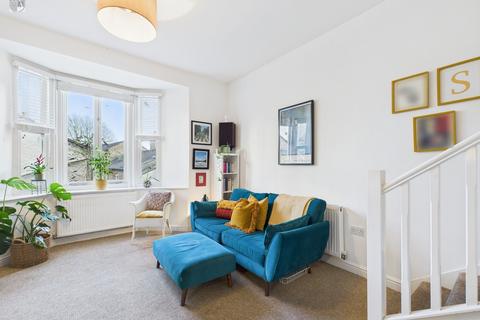 2 bedroom flat for sale, Stramongate, Kendal LA9