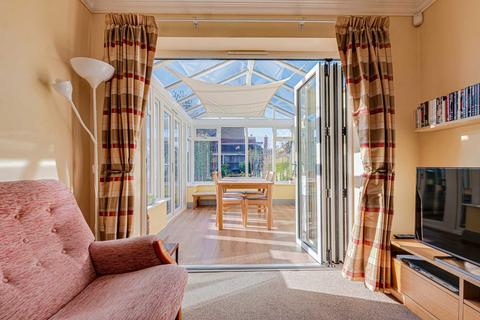 3 Chase Gardens, Westcliff-on-sea, SS0 0RS