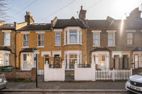 3 bedroom terraced house for sale, Woodlands Road, Walthamstow, London, E17