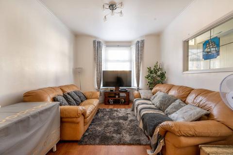 3 bedroom terraced house for sale, Woodlands Road, Walthamstow, London, E17