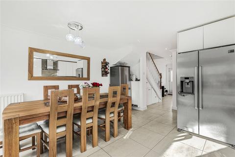 5 bedroom end of terrace house for sale, Macleod Road, London, N21