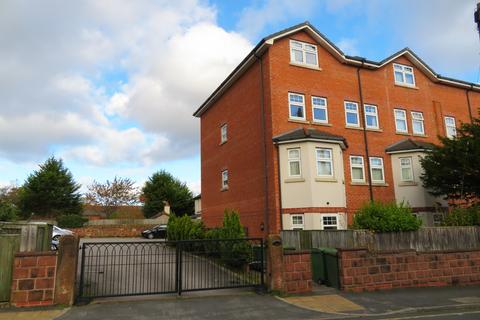 2 bedroom apartment to rent, Yew Tree Court, Wirral CH60