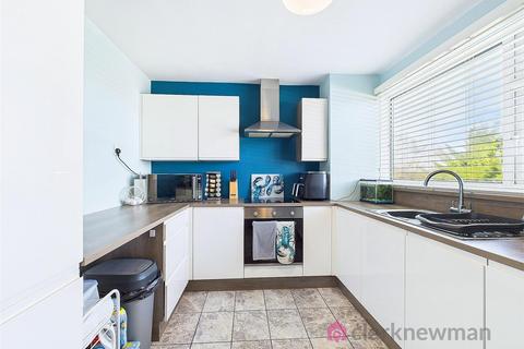 2 bedroom apartment for sale, Priory Court, Harlow CM18