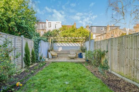 74 Whateley Road, London, SE22 9DD