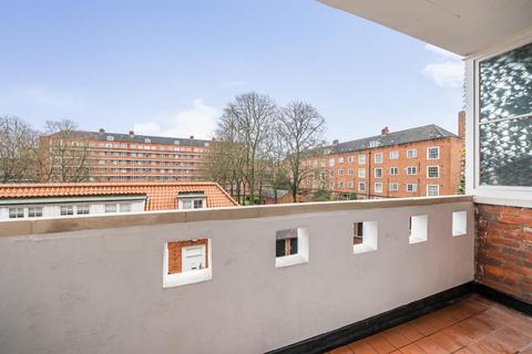 3 bedroom flat for sale, Barrow Hill Estate, St John's Wood