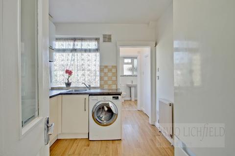 2 bedroom flat for sale, Northolt UB5 4JX