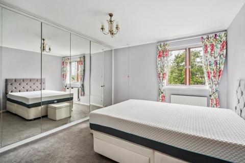 2 bedroom retirement property for sale, Windsor Court, Westbury Lodge Close, Pinner