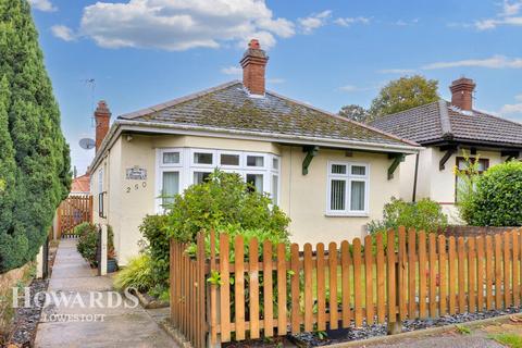 3 bedroom detached bungalow for sale, Normanston Drive, Lowestoft