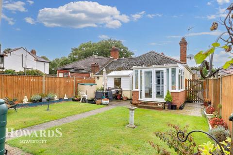 3 bedroom detached bungalow for sale, Normanston Drive, Lowestoft