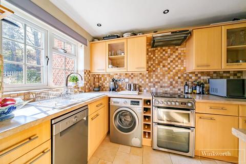 3 bedroom terraced house for sale, Arthur Close, Bagshot, Surrey, GU19