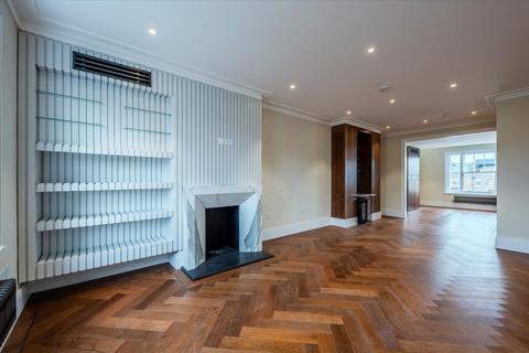 3 bedroom maisonette for sale, Wilton Crescent, Belgravia, London, SW1X