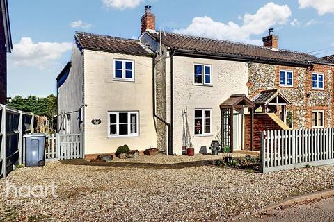 2 bedroom cottage for sale, Bittering Street, Gressenhall