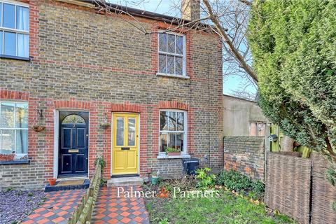 2 bedroom end of terrace house for sale, Steamer Terrace, Essex CM1