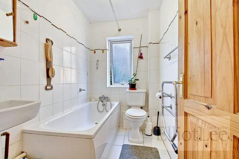 2 bedroom flat for sale, Neptune Road, Harrow HA1
