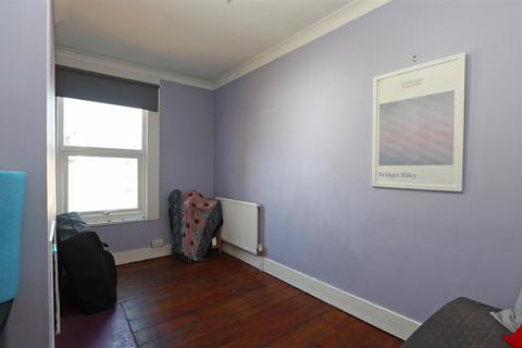3, Claremont Villas Sanderstead Road, South Croydon, CR2 0PG