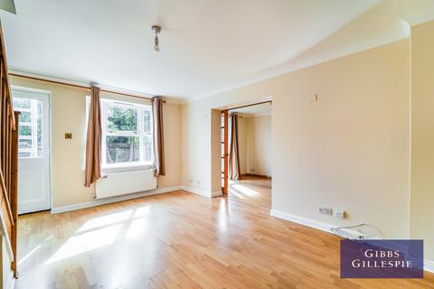 3 bedroom semi-detached house to rent, Hazelwood Close, North Harrow, HA2