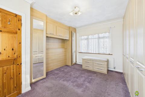 25 Chapman Road, Belvedere, DA17 6NJ
