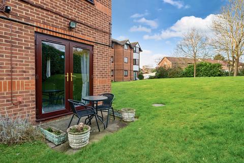 1 bedroom apartment for sale, Juniper Court, Neal Close, Northwood