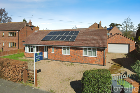 3 bedroom detached bungalow for sale, Church Street, Carlton-le-Moorland LN5
